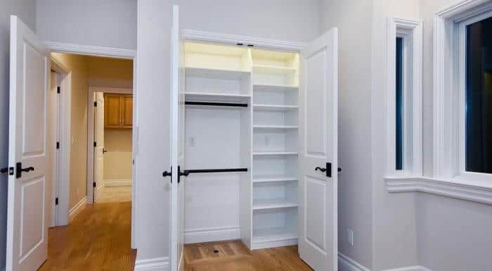 Ниша под шкаф